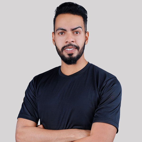 صورة لمهندس المبيعات في شركة سينكرو