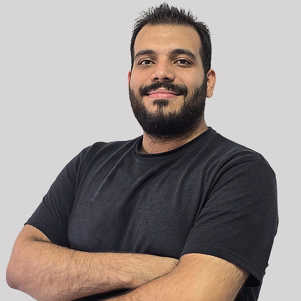 صورة لمطور الأنظمة الخلفية في شركة سينكرو