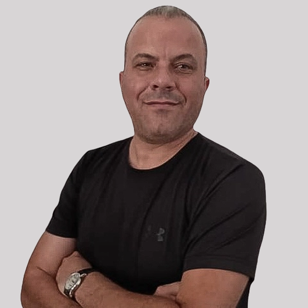 صورة لمهندس الذكاء الآلي في شركة سينكرو